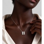 Collier en argent S925 avec fleur à quatre feuilles creuse et zircone cubique sertie pavé, élégant et brillant, bijou de cou luxueux